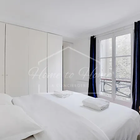Spacieux Avec Balcon Au Coeur De Paris